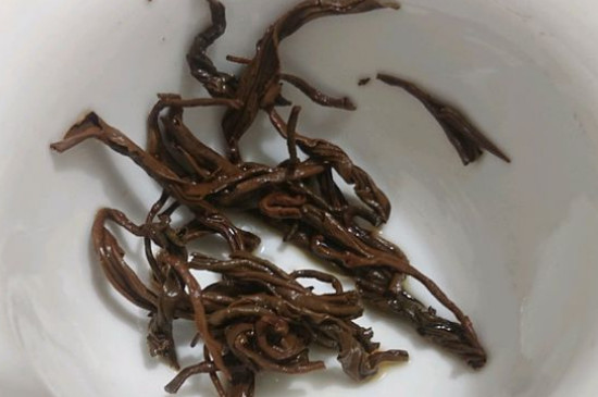 茶葉過期5年了但沒開封，茶葉放久了能喝嗎