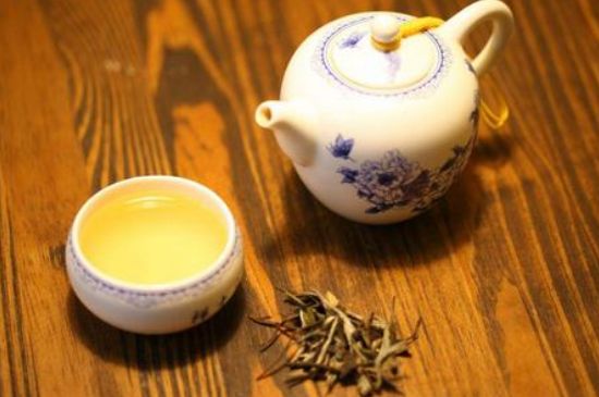 什么茶葉容易放香精，香精茶有什么危害？