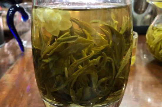 茉莉龍珠泡開(kāi)后為什么都是梗，茉莉龍珠泡開(kāi)后什么樣？