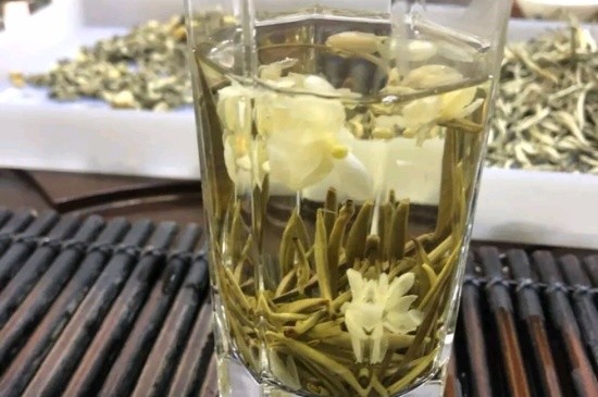 茉莉花花茶能煮嗎，喝茉莉花茶適合煮好還是泡好？