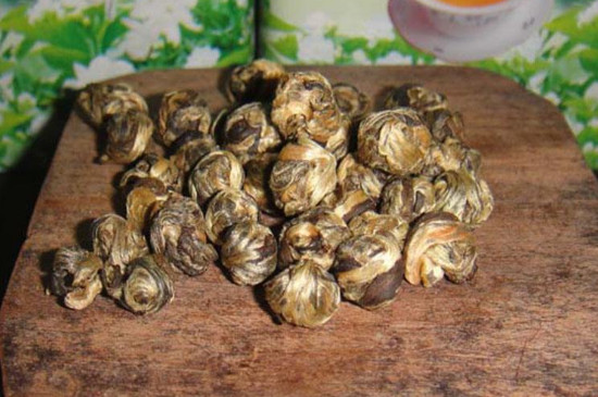 茉莉龍珠一次泡幾顆，茉莉龍珠一一杯放幾顆