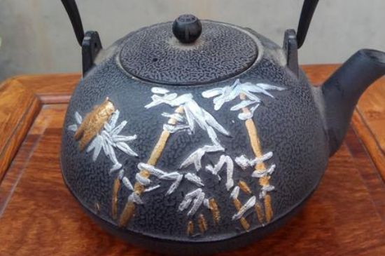 日本新鐵壺多少錢一個(gè)，如何選購(gòu)鐵壺