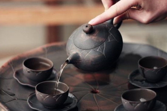 坭興陶主要泡什么茶，廣西坭興陶壺適合泡哪些茶？