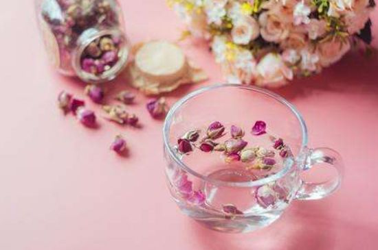 玫瑰花茶是應(yīng)該煮還是蒸，玫瑰花茶是不是煮一下效果更好？