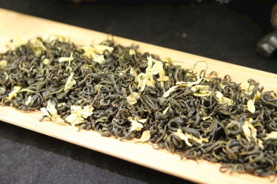 炒花飄雪是什么茶，花茶炒花是什么意思