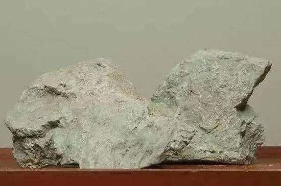 本山綠泥怎么分辨真假，真正的本山綠泥紫砂壺怎么鑒別？