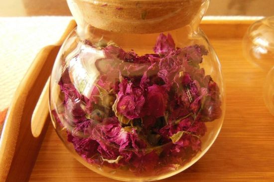 好玫瑰花茶多少錢一斤啊，玫瑰花茶價(jià)格多少錢合理？