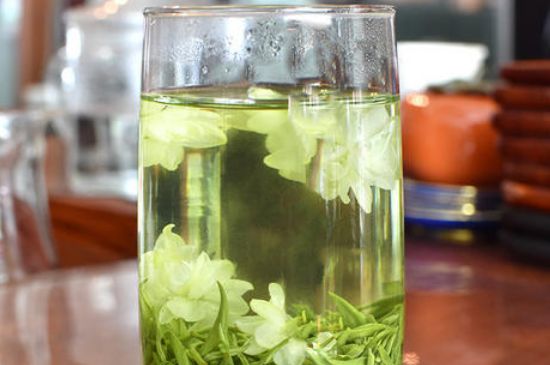 炒花飄雪是什么茶，花茶炒花是什么意思