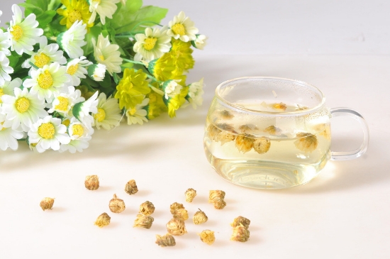 喝菊花茶有什么效果，女人長期喝菊花茶好嗎？