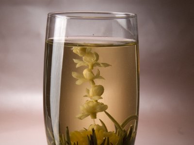 女孩喝茉莉茶的好處，茉莉花茶女生喝好嗎？