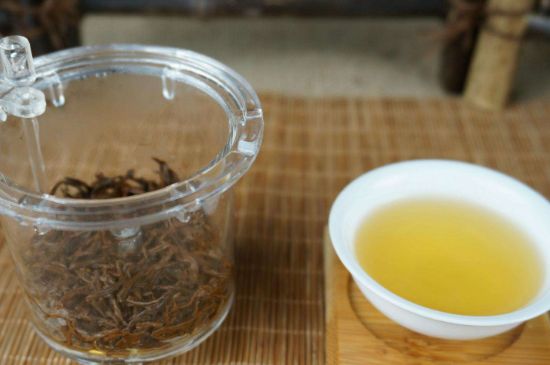 300塊錢的金駿眉能喝嗎，兩三百多金駿眉和一千多區(qū)別