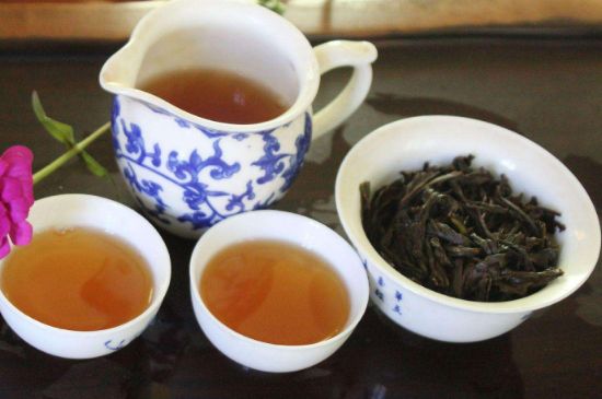 大紅袍四大品種有哪些，大紅袍的種類和著名品種特點(diǎn)介紹