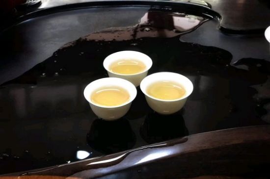 蜜蘭香好還是鴨屎香好，鳳凰單叢茶蜜蘭香和鴨屎香特點(diǎn)有哪些？