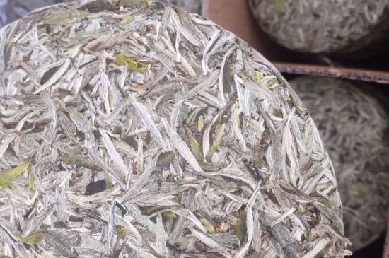 7年壽眉和2年白牡丹哪個好，老白茶壽眉與白牡丹的口感區(qū)別