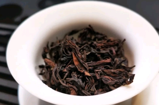 長期喝巖茶會上火嗎？巖茶這樣喝了容易上火！