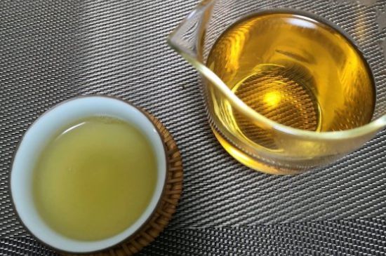 7年壽眉和2年白牡丹哪個好，老白茶壽眉與白牡丹的口感區(qū)別