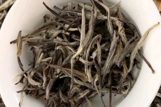 三年白茶賽砒霜，這是真的嗎？