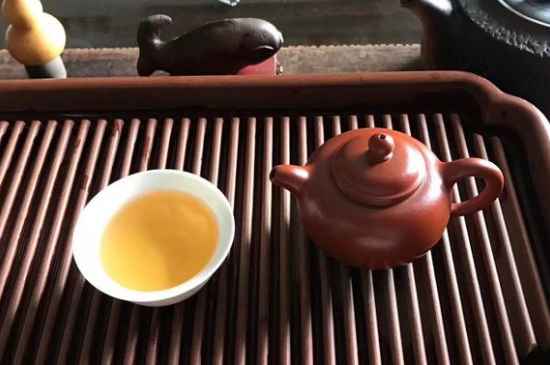 正山小種適合女人喝嗎，女人經(jīng)常喝正山小種茶好嗎