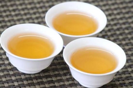 蜜蘭香和鴨屎香區(qū)別，鳳凰單樅鴨屎香vs蜜蘭香圖片對比