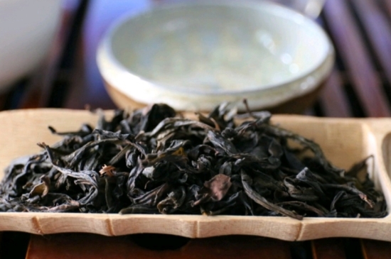 長期喝巖茶會上火嗎？巖茶這樣喝了容易上火！