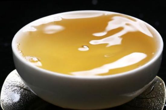 綠茶加重濕氣？濕氣體質(zhì)寒的人能喝綠茶嗎