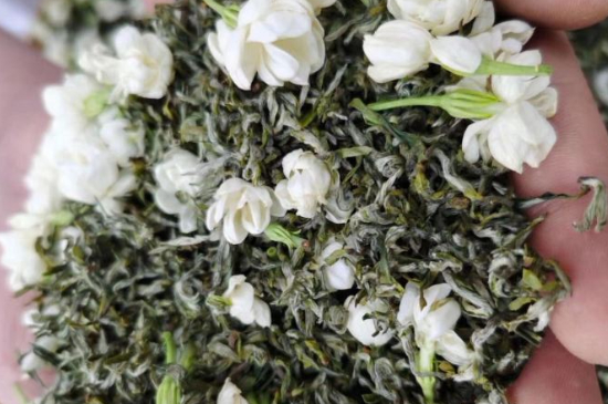 什么茶葉喝起來超級香，什么茶泡出來滿屋濃香?