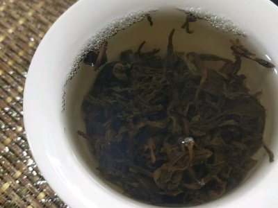 喝安化黑茶的副作用，長(zhǎng)期飲用黑茶的副作用