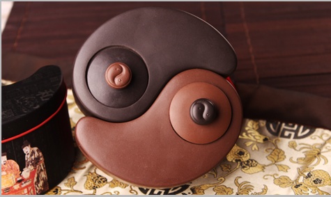 太極陰陽(yáng)紫砂壺，創(chuàng)意格紫砂壺